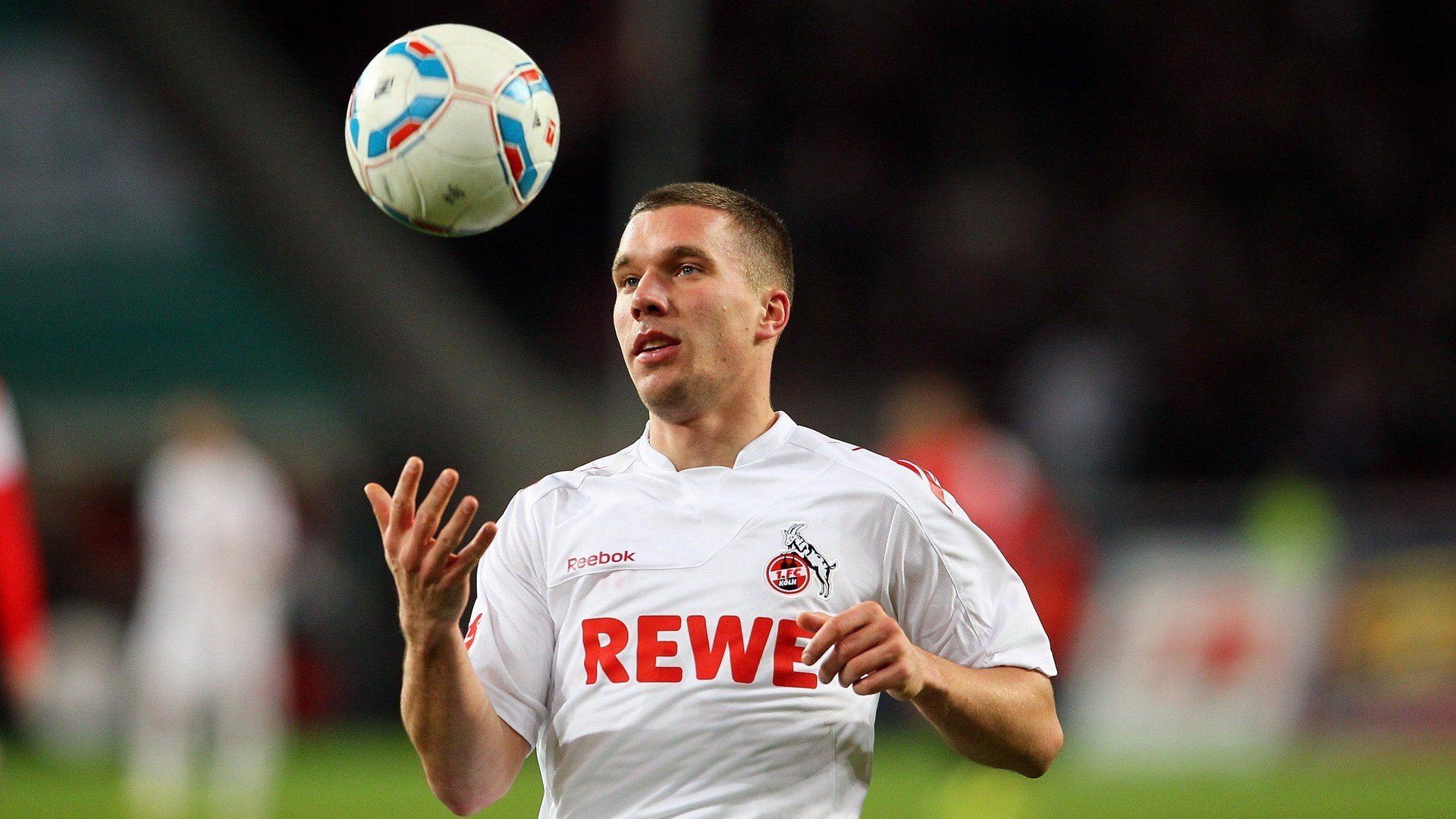 女篮姑娘的团结创造无限可能，女篮团队精神